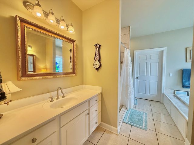 101 W Burch Street, Hartford, AL 36344