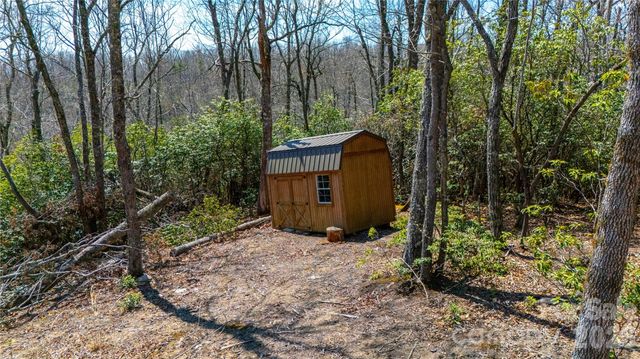 000 Walker Ridge, Spruce Pine, NC 28777