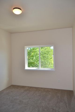 172 SE Yorktown Drive, Grants Pass, OR 97527