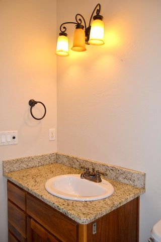 172 SE Yorktown Drive, Grants Pass, OR 97527