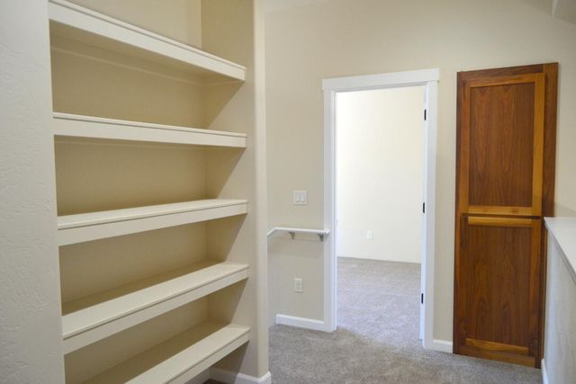 172 SE Yorktown Drive, Grants Pass, OR 97527