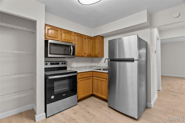 4615 Virginia Avenue, St Louis, MO 63111