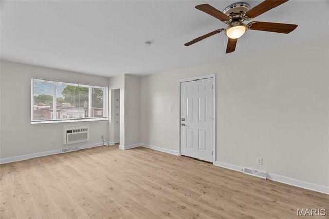 4615 Virginia Avenue, St Louis, MO 63111