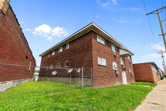 4615 Virginia Avenue, St Louis, MO 63111