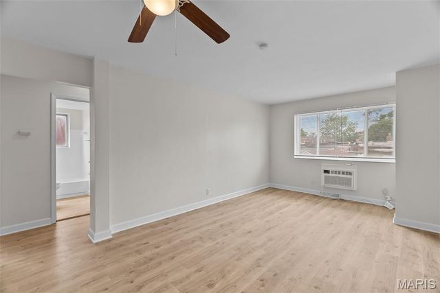 4615 Virginia Avenue, St Louis, MO 63111