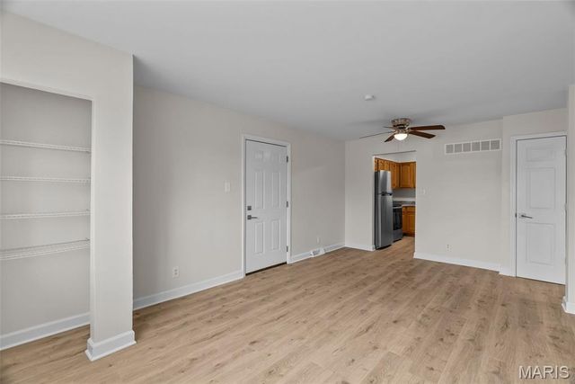 4615 Virginia Avenue, St Louis, MO 63111