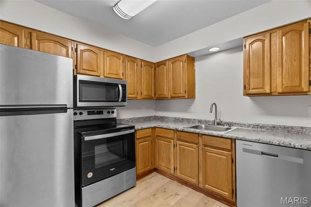 4615 Virginia Avenue, St Louis, MO 63111