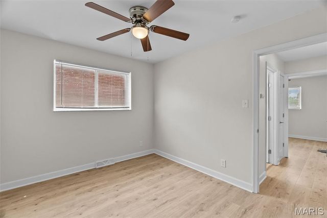 4615 Virginia Avenue, St Louis, MO 63111