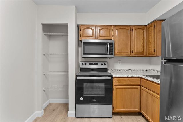 4615 Virginia Avenue, St Louis, MO 63111