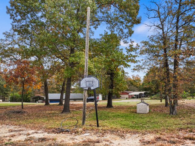 602 County Road 2127, Pittsburg, TX 75686