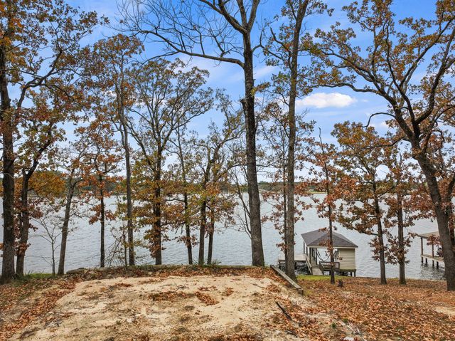 602 County Road 2127, Pittsburg, TX 75686