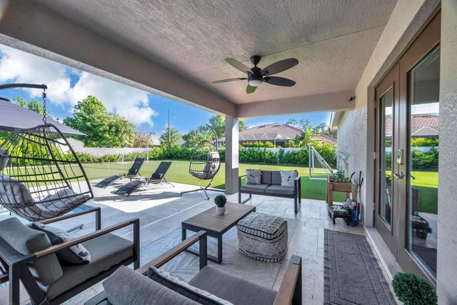 482 SW Tulip Boulevard, Port St Lucie, FL 34953