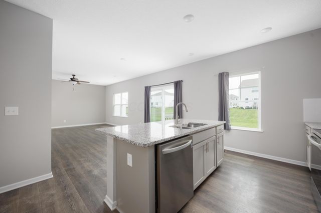 123 Beaman Gates Drive SW, Granville, OH 43023