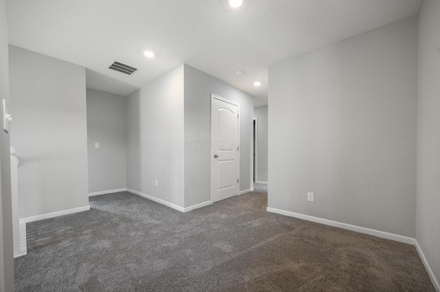 123 Beaman Gates Drive SW, Granville, OH 43023