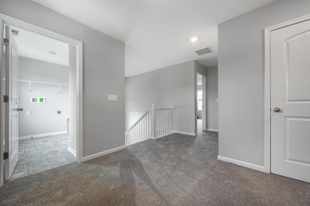 123 Beaman Gates Drive SW, Granville, OH 43023