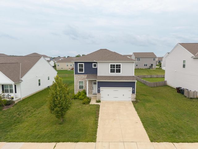 123 Beaman Gates Drive SW, Granville, OH 43023