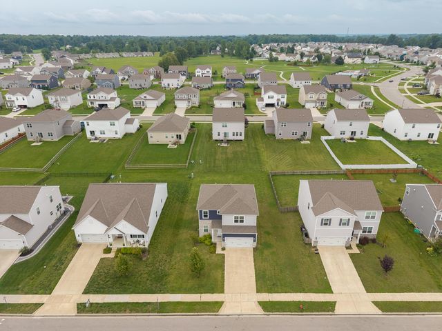 123 Beaman Gates Drive SW, Granville, OH 43023