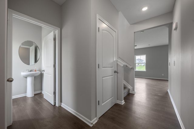 123 Beaman Gates Drive SW, Granville, OH 43023