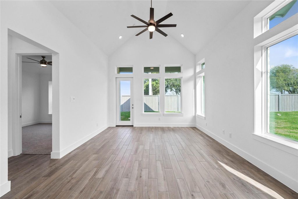 Image 25 of property listing at 6219 Deep Gulch Drive, Richmond, TX 77469