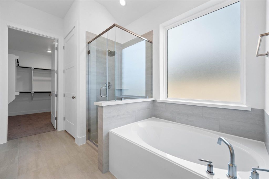 Image 29 of property listing at 6219 Deep Gulch Drive, Richmond, TX 77469