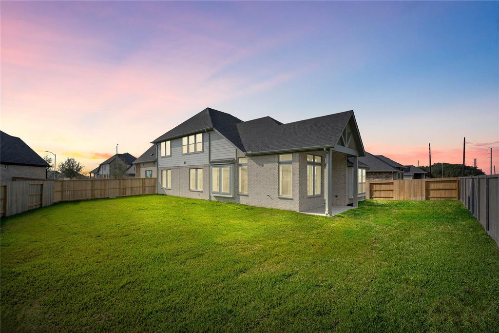 Image 37 of property listing at 6219 Deep Gulch Drive, Richmond, TX 77469