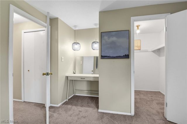 11757 Harbour Light Drive Drive 11757, North Royalton, OH 44133