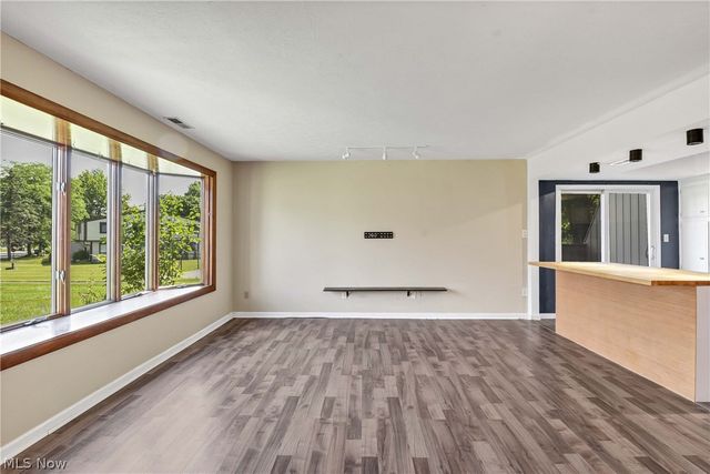 11757 Harbour Light Drive Drive 11757, North Royalton, OH 44133