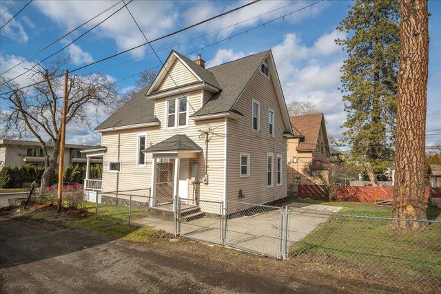 711 S Adams St, Spokane, WA 99204