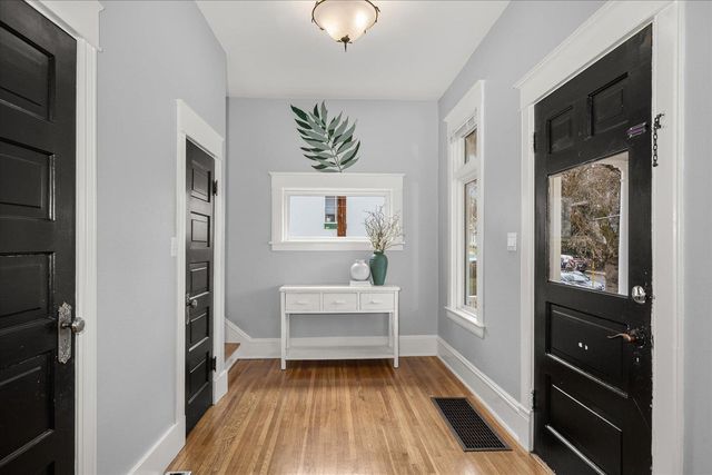 711 S Adams St, Spokane, WA 99204