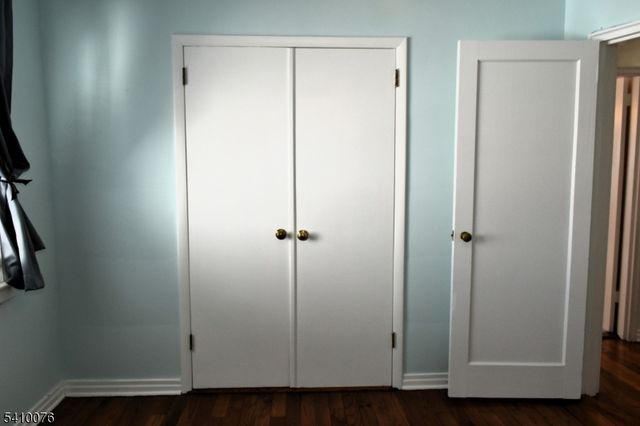 41 Elmwood Ter 41, Elmwood Park Boro, NJ 07407