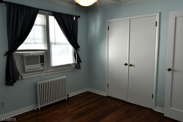 41 Elmwood Ter 41, Elmwood Park Boro, NJ 07407