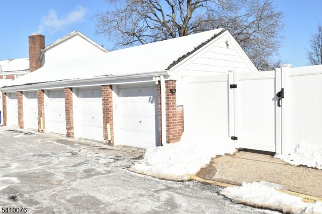 41 Elmwood Ter 41, Elmwood Park Boro, NJ 07407