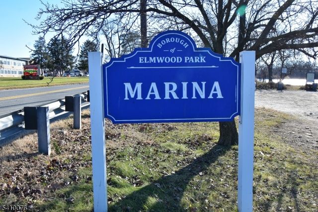 41 Elmwood Ter 41, Elmwood Park Boro, NJ 07407