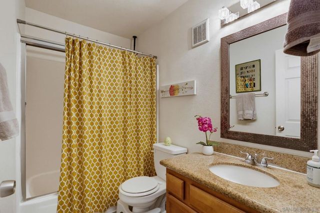 432 Edgehill Ln 3, Oceanside, CA 92054
