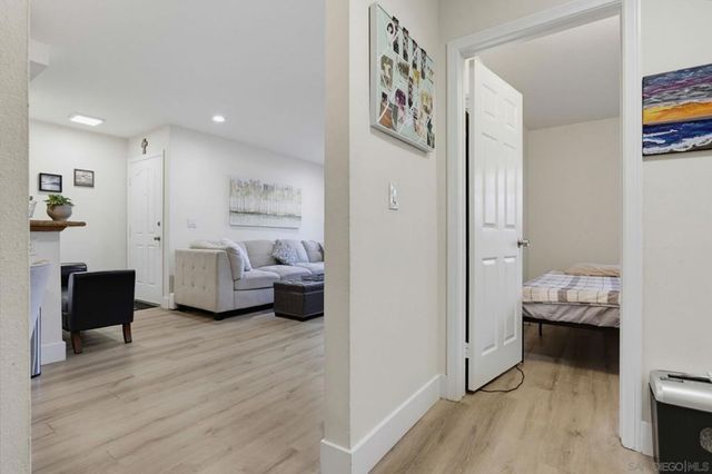 432 Edgehill Ln 3, Oceanside, CA 92054