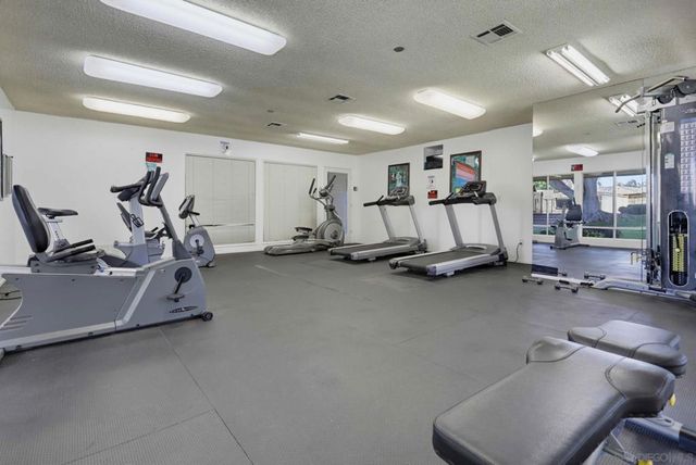 432 Edgehill Ln 3, Oceanside, CA 92054
