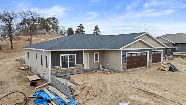 W7674 Castle Mound ROAD, Holmen, WI 54636