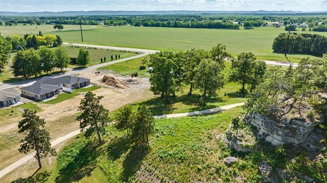 W7674 Castle Mound ROAD, Holmen, WI 54636