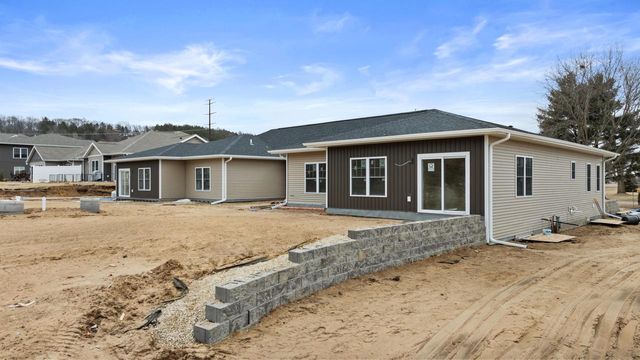 W7674 Castle Mound ROAD, Holmen, WI 54636