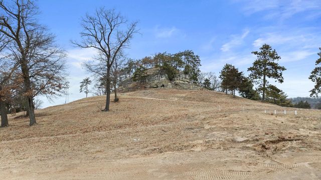 W7674 Castle Mound ROAD, Holmen, WI 54636