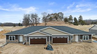 W7674 Castle Mound ROAD, Holmen, WI 54636