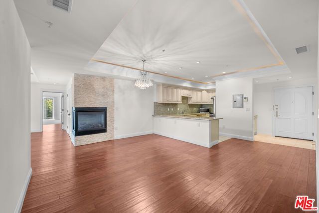 837 Crenshaw Boulevard 301, Los Angeles, CA 90005