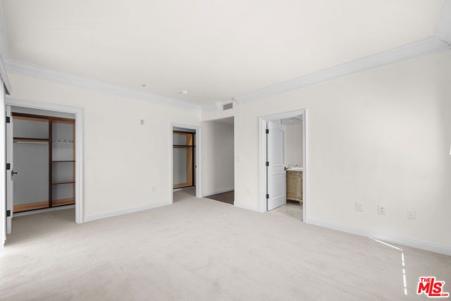 837 Crenshaw Boulevard 301, Los Angeles, CA 90005