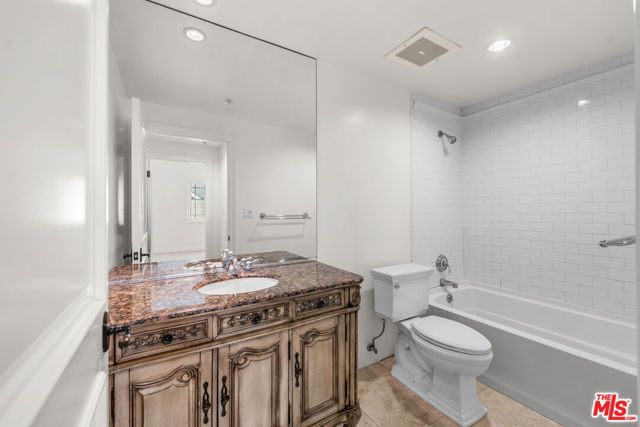 837 Crenshaw Boulevard 301, Los Angeles, CA 90005
