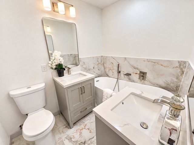 2551 Pinebluff Drive, Dallas, TX 75228