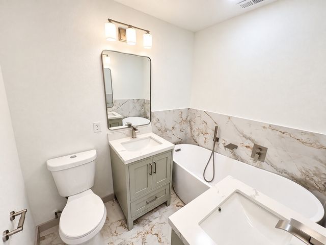 2551 Pinebluff Drive, Dallas, TX 75228