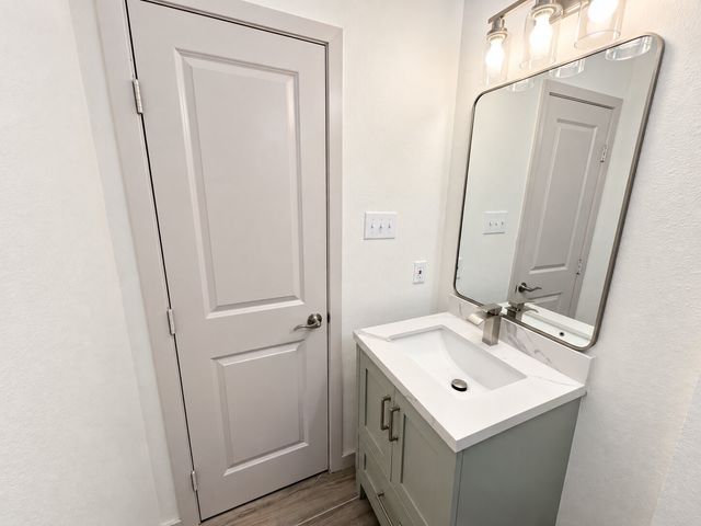 2551 Pinebluff Drive, Dallas, TX 75228