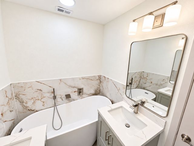 2551 Pinebluff Drive, Dallas, TX 75228
