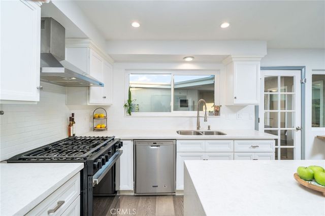 2129 N San Marcos Place, Claremont, CA 91711