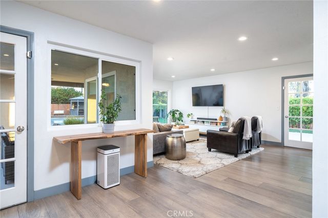2129 N San Marcos Place, Claremont, CA 91711